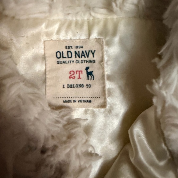 Old Navy Toddler Faux Fur Jacket Girls 2T Cream Winter Coat - Picture 2 of 3